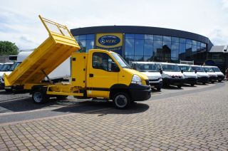 Renault Mascott